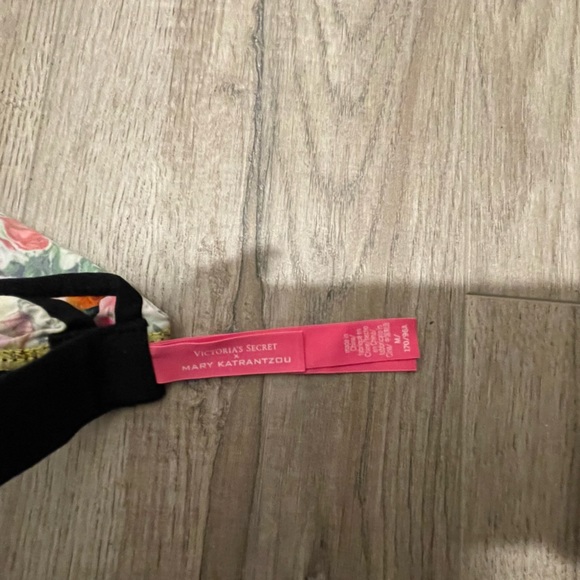 Victoria’s Secret x Mary Katrantzou Top / Size Medium - Picture 3 of 3